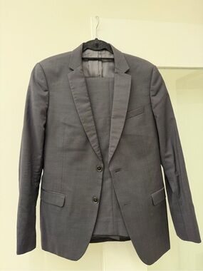 Men’s De Fursac Charcoal Grey Two Piece Two Button Suit